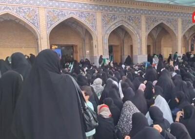  حضور پرشور مردم تهران در مراسم یادبود شهدای خانواده امام شهید
