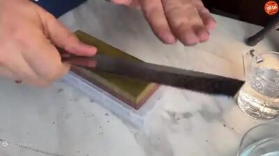  با این ترفند ۳ دقیقه ای چاقو رو مثل شمشیر سامورایی تیز کن!