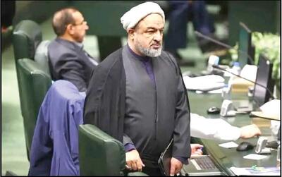  قرار نیست برخی با کلمه وحدت     «دکان شخصی» راه بیندازند