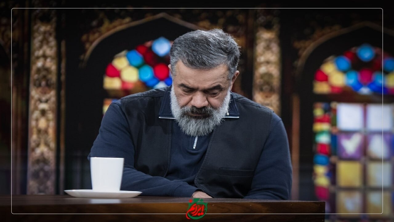 پیام حاج محمود کریمی از طرف مقام معظم رهبری: مردم میدان و خیابان را رها نکنند + فیلم
